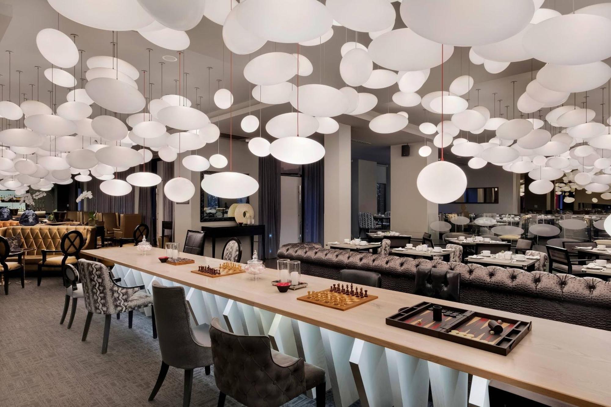 Protea Hotel Fire & Ice! By Marriott Pretoria Menlyn Екстериор снимка